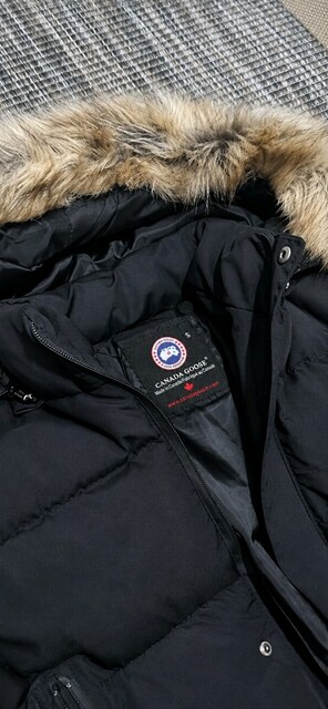 Canada Goose Mont – Temiz ve Az Kullanılmış / Şık Kışlık Mont