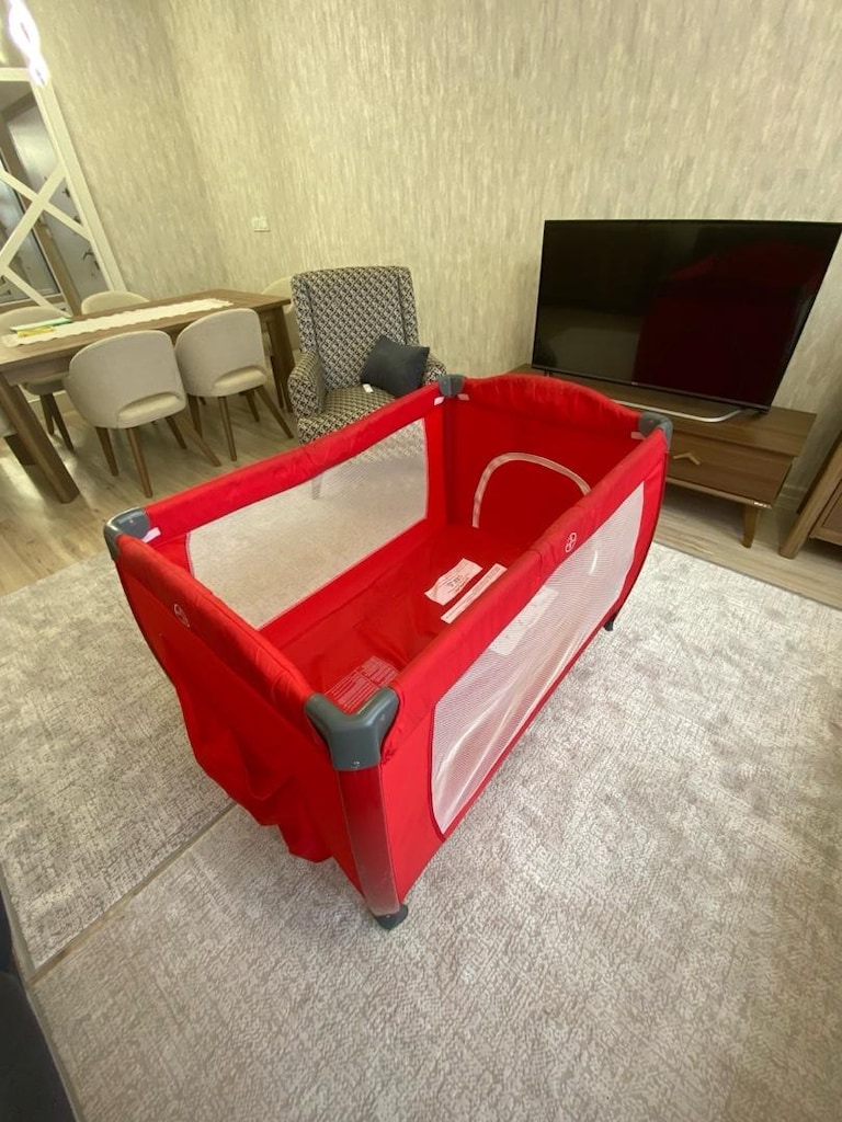 Kraft Park Yatak, Joie Mama Sandalyesi, Bebek Arabası (İstediğini al)
