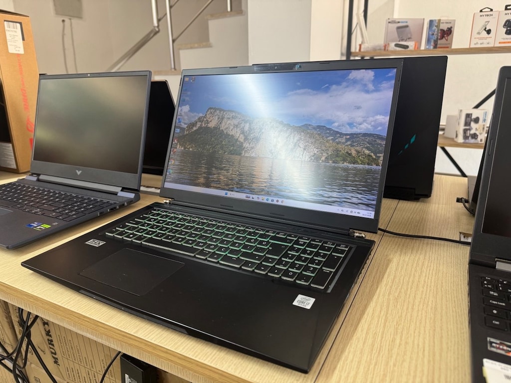 MONSTER*İ7 10750H İŞLEMCİ *16 GB DDR4 RAM *500 GB SSD*RTX3070 6GB E.K - 3