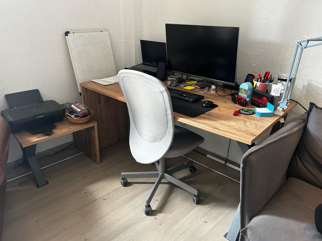 ofis masası + sehpa + 2 ad raf - 2