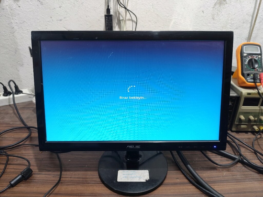 19 inç LED monitör - 2