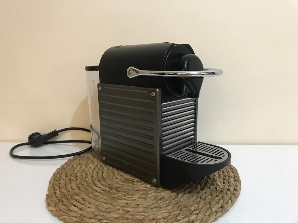 Nespresso Kahve Makinesi ve Süt Köpürtücüsü - 11