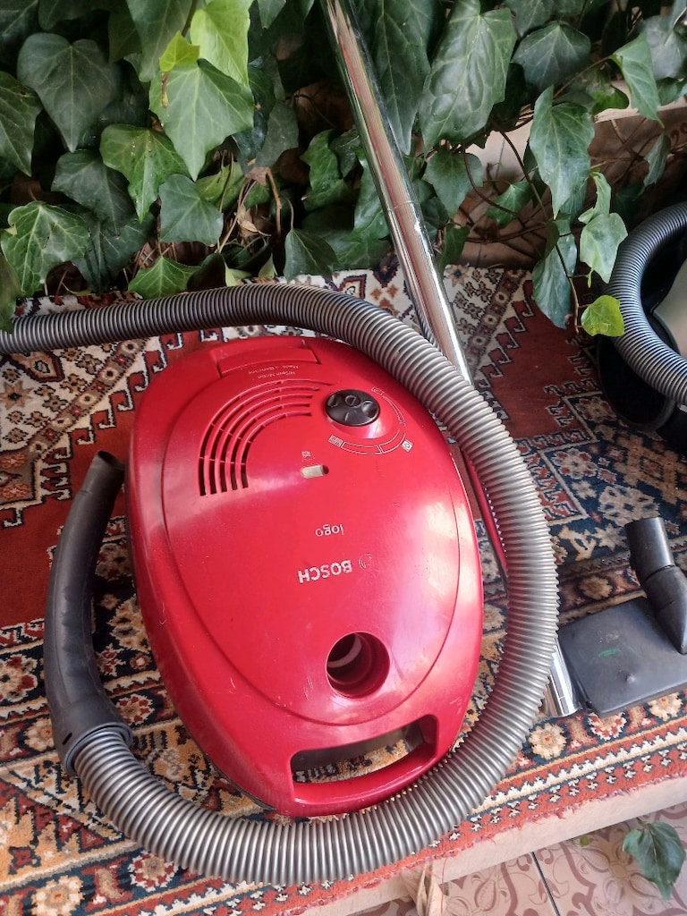 ORJİNAL ALMAN MALI BOSCH MARKA ELEKTRİKLİ SÜPÜRGE GÜÇLÜ KALİTELİ - 4