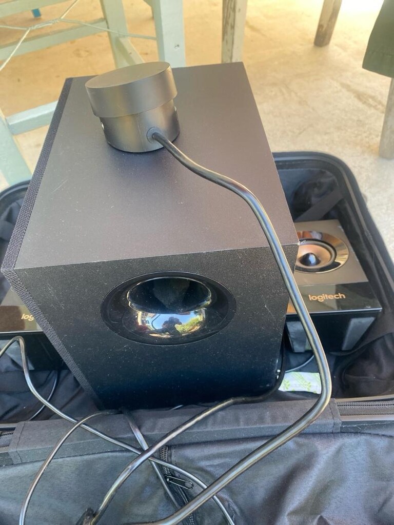 Logitech Z533 - 5
