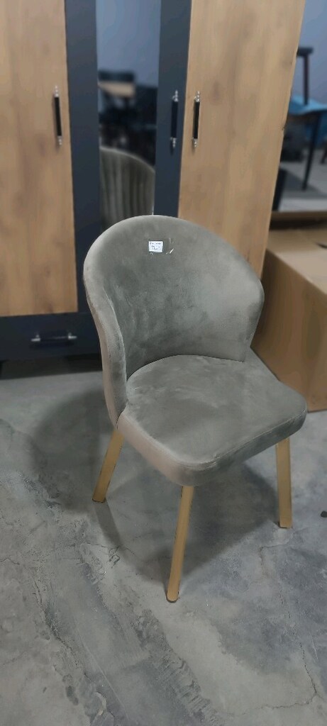 Sıfır mağazadan kaliteli sandalye tanesi 2.750TL - 2