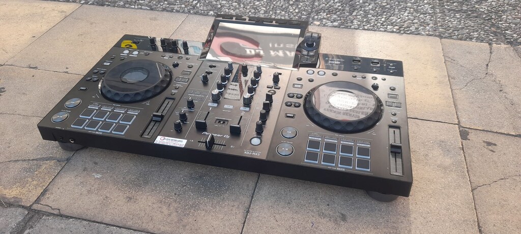 PIONEER X DJ RX 3 DJ CONTROLLER ALL IN ONE - 145.000 TL - 9