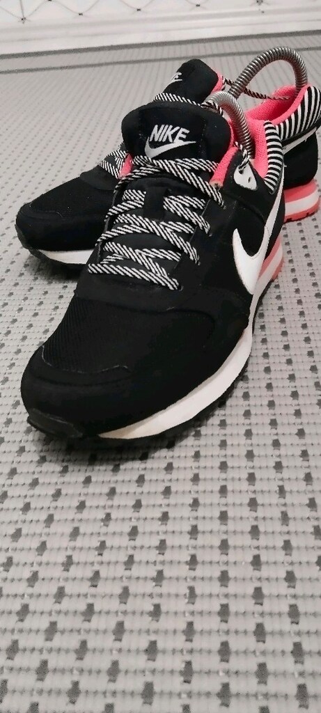 Nike orjinal spor ayakkabı 37,5 no - 3