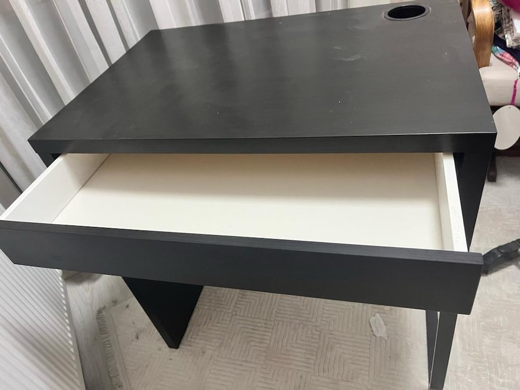 ikea mıcke çalışma masası - 3