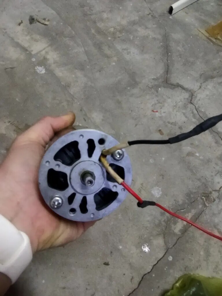 Motor - 6