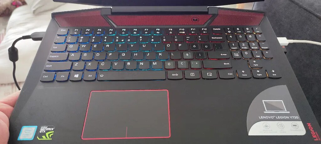 20 Nisan Son Gün / Lenovo Legion Y720 Gaming Laptop - 4