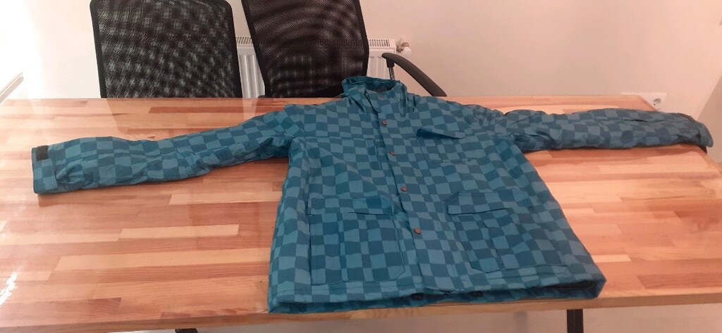 Orjinal sıfır Quiksilver marka kar montu