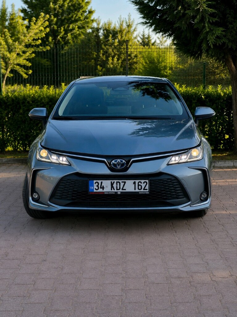 Servis Bakımlı ++ Sahibinden++ Corolla hibrit Flame Xpack - 2