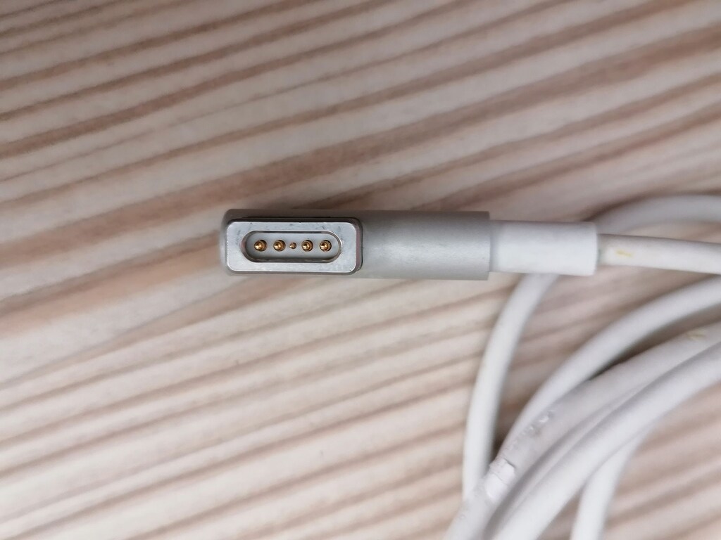 Apple MagSafe 1 Güç Adaptörü - 3