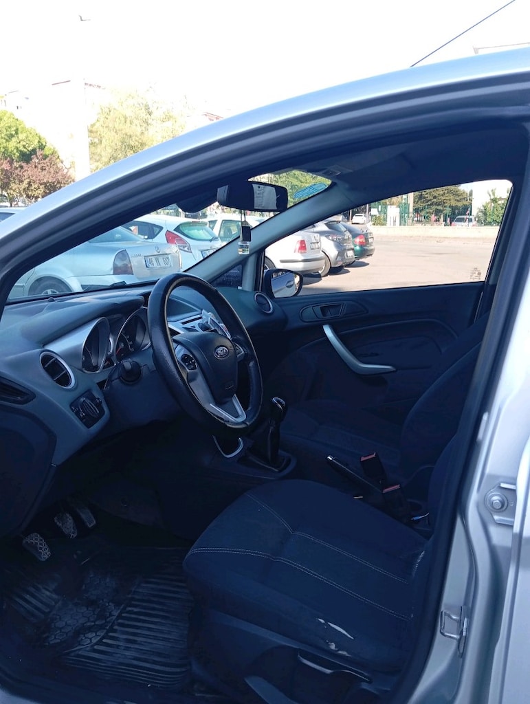 2010 Fiesta 1.4 tdci titanyum - 9
