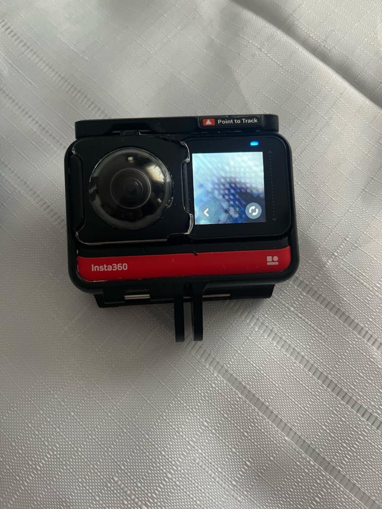 Insta360 Aksiyon Kamerası ve Görünmez Selfie Çubuğu - 4