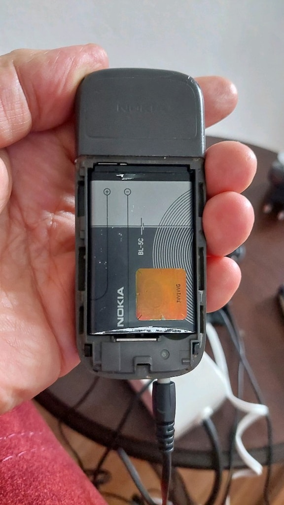 NOKİA 1208 RENKLİ EKRANLI TELEFON - 2