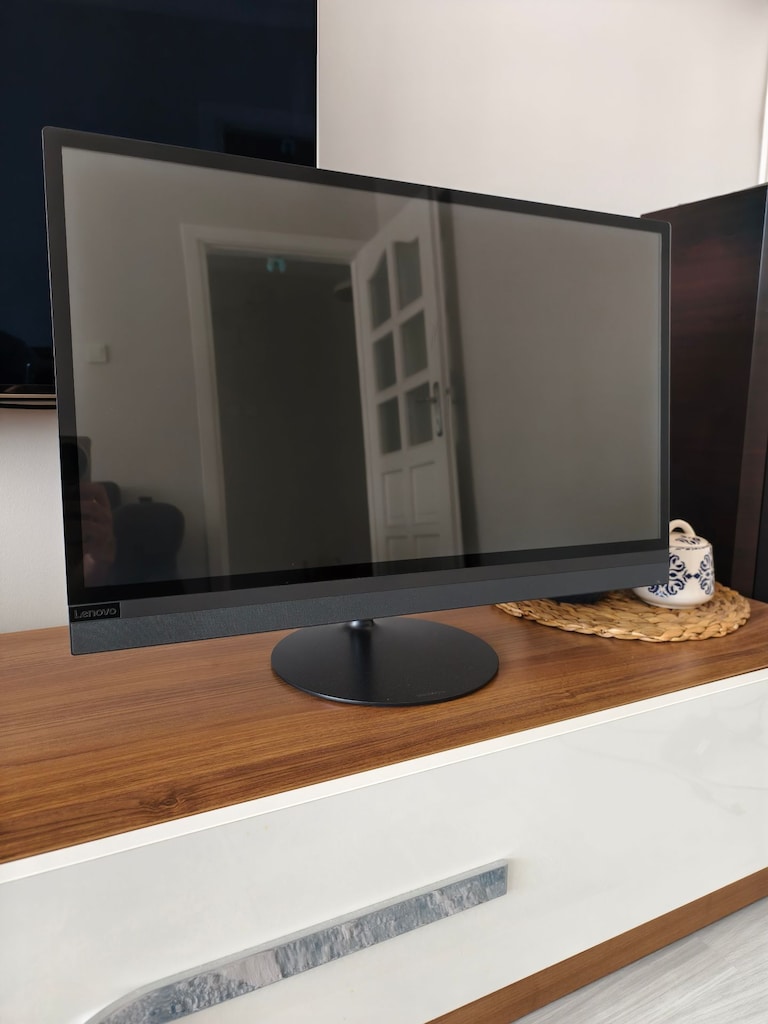 LENOVO AİO - 27 İNÇ 2K EKRAN -İ7 8700T - 8 GB DDR4 - 256 SSD - 4