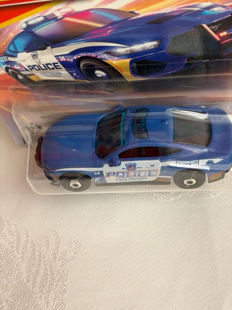 matchbox 2025 FORD MUSTANG POLİCE metal polis arabası - 3
