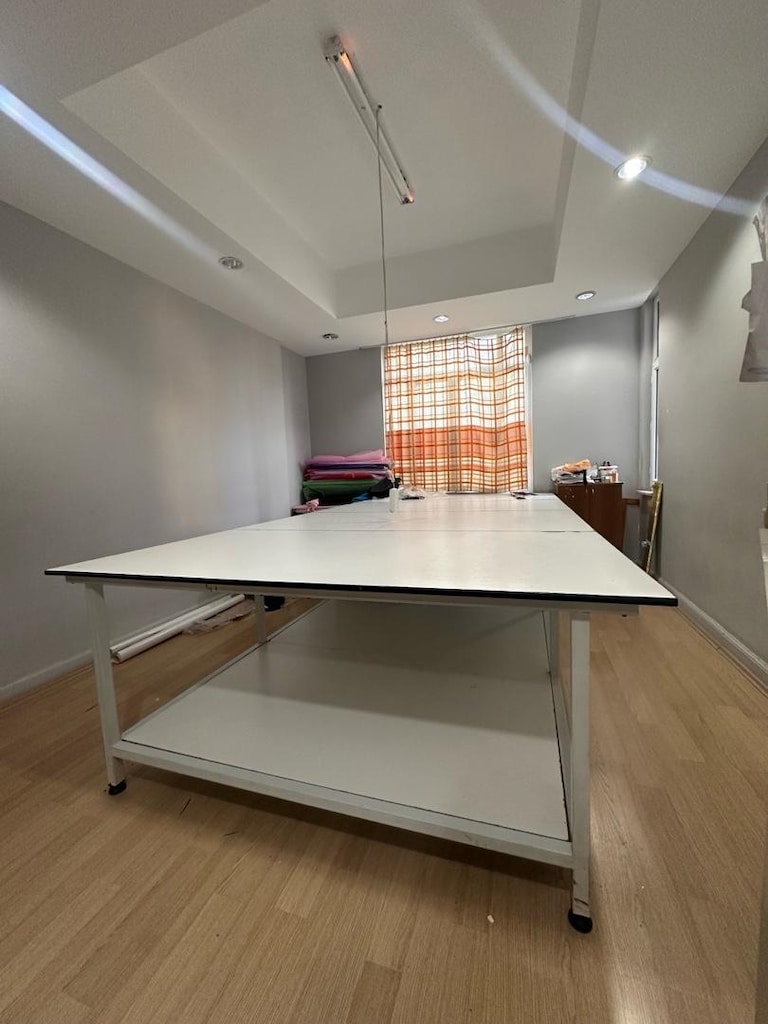 Satılık Büyük Boy Kesim Masası (4x2 Metre) - Temiz ve Kullanıma Hazır - 4