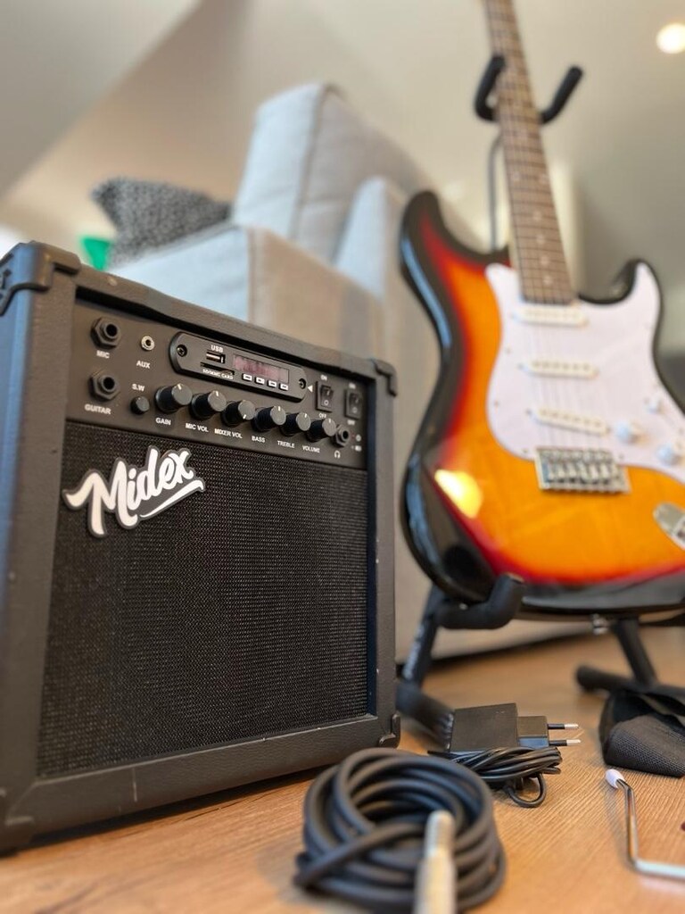 FULL SET MUSIC STATION SSS STRAT ELEKTRO GİTAR + MİDEX 25BTU AMFİ - 2