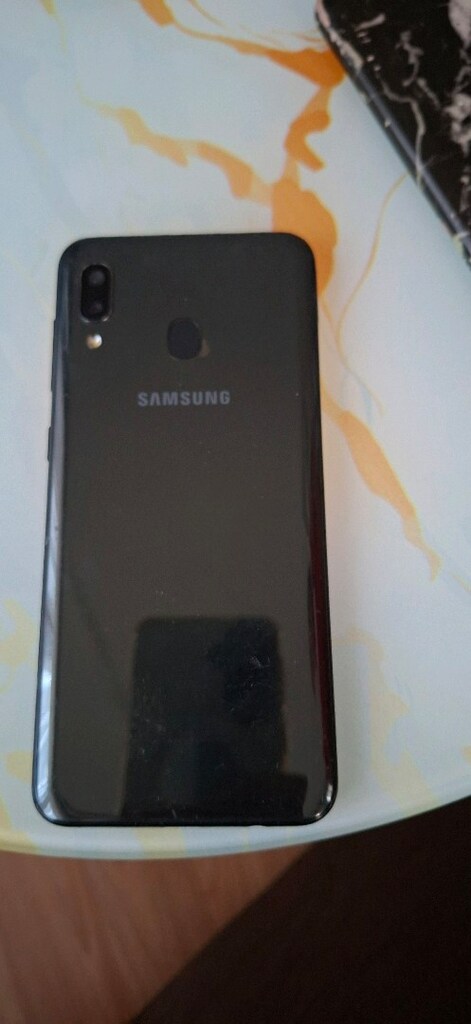 samsung a20 - 3