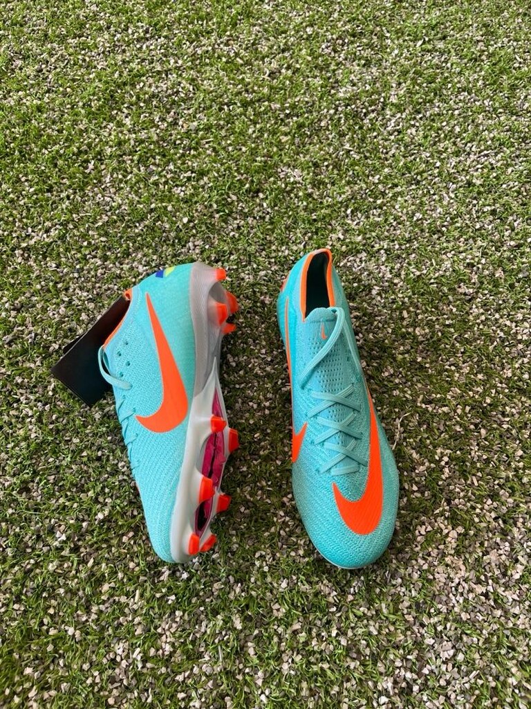 Nike profesyonel krampon - 2