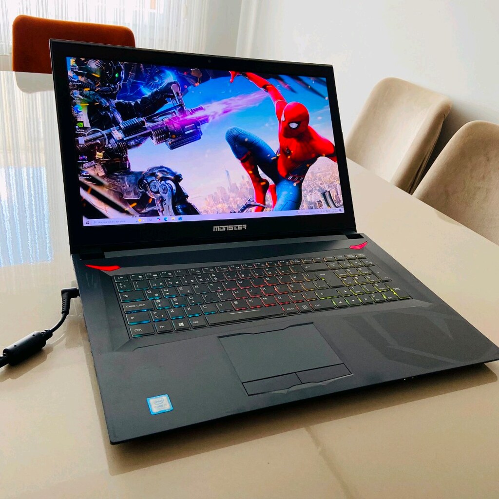 Monster Tulpar T7 Gaming i7 7700HQ Samsung m2 SSD 512GB RAM 16GB - 6