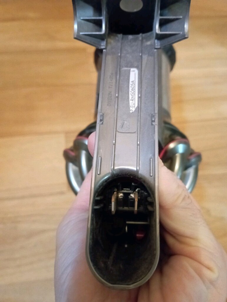 Dyson V10 Motorlu Gövde Siklon Kısmı - 4