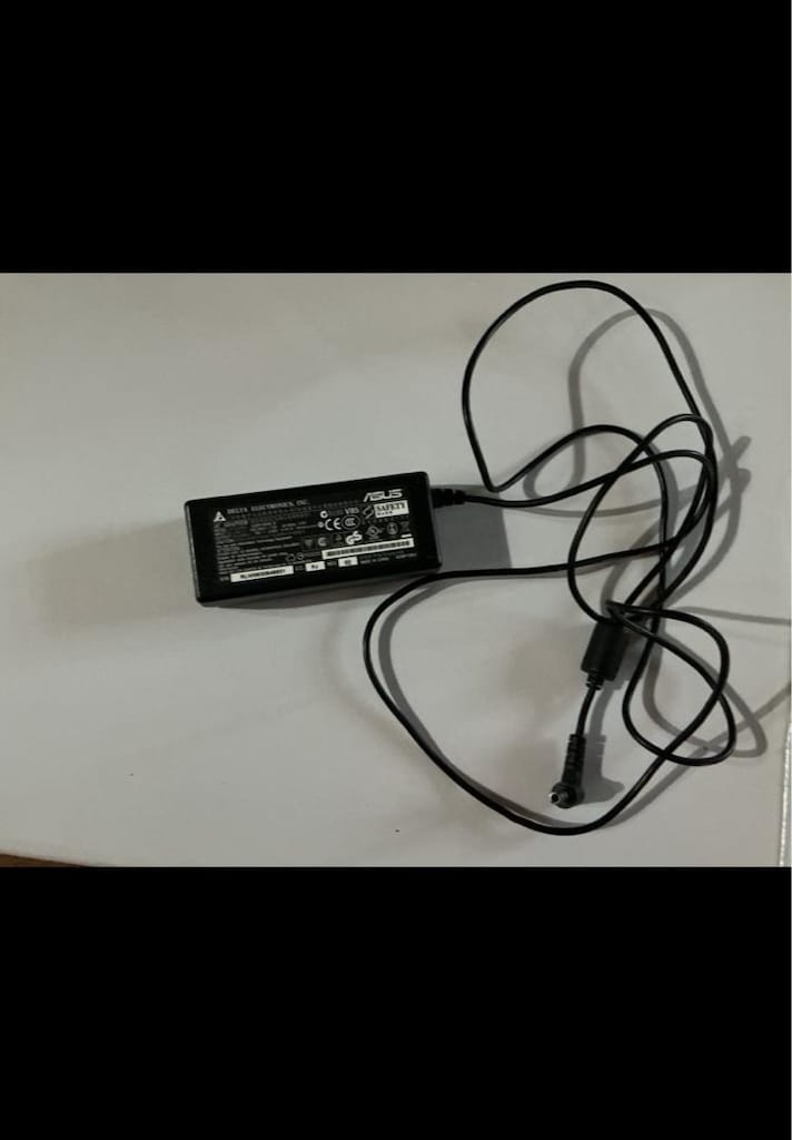 Asus laptop ve orjinal çantası ,orjinal delta şarj adaptörü - 3