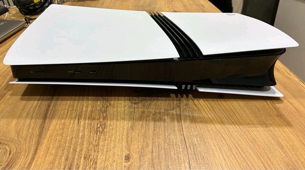 PlayStation 5 pro 2 TB - 6