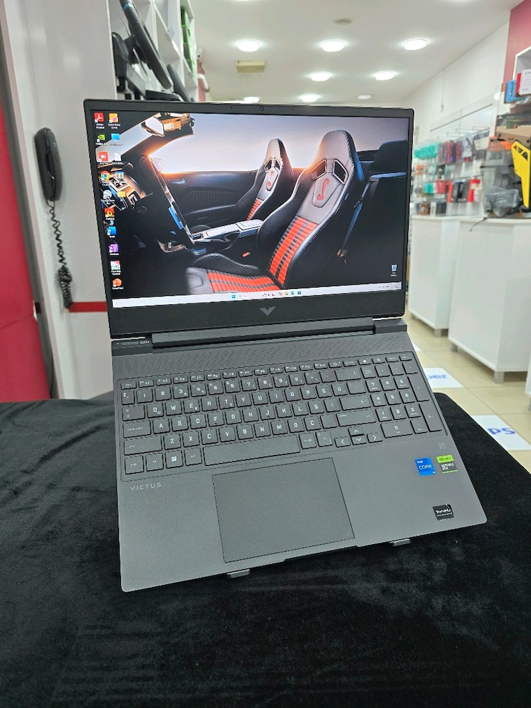 HP VICTUS 15-FA1082NT GAMING LAPTOP – RTX 4060! - 18