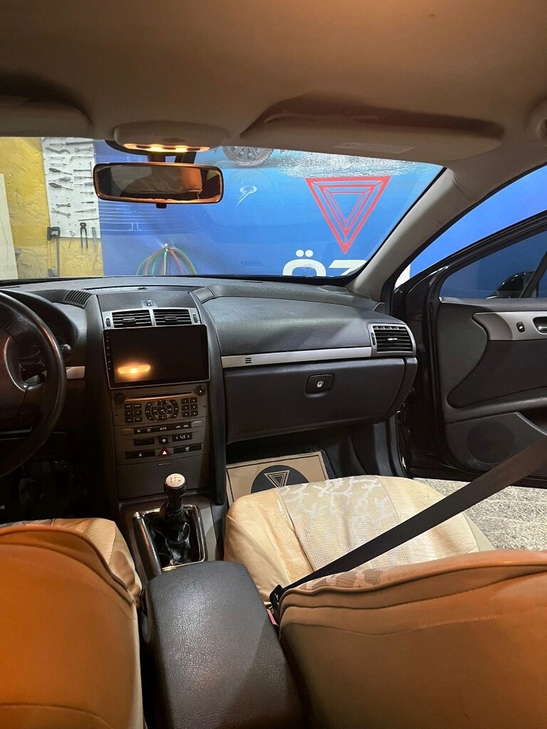 Peugeot 407 - 5