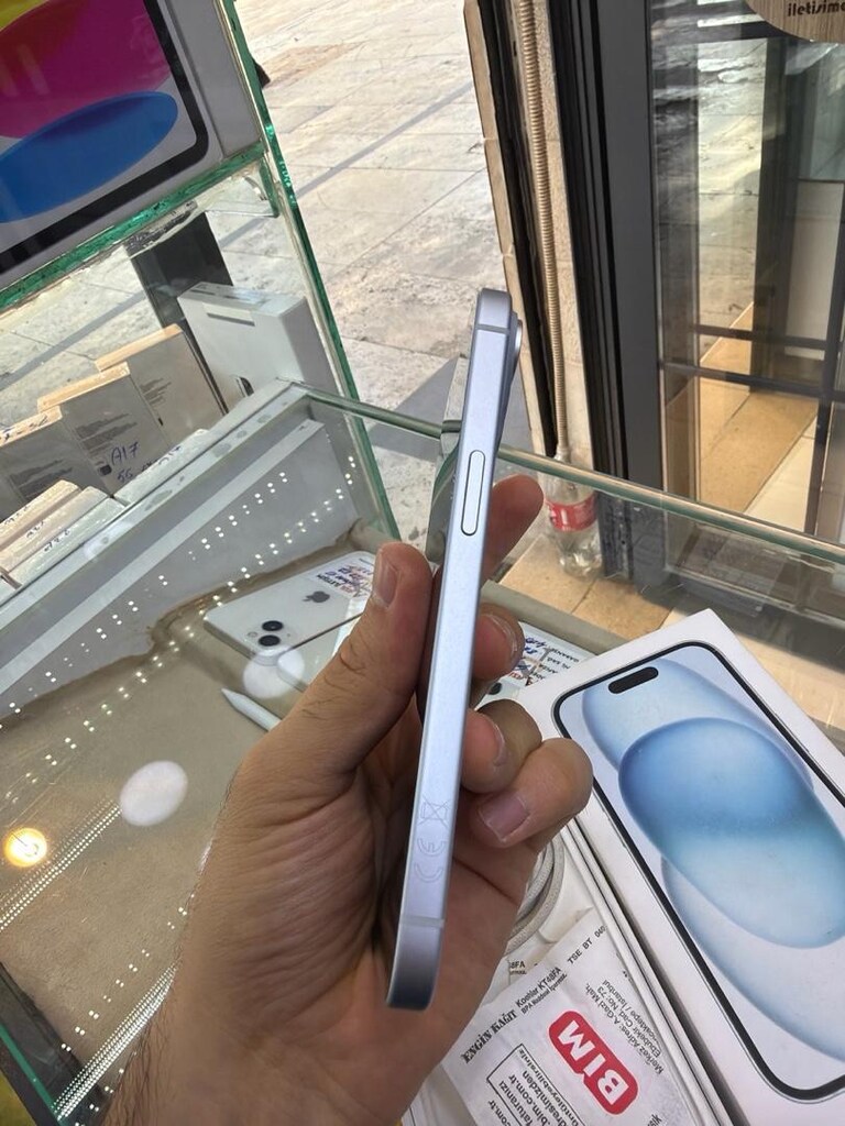 iPhone 15 128Gb - 3