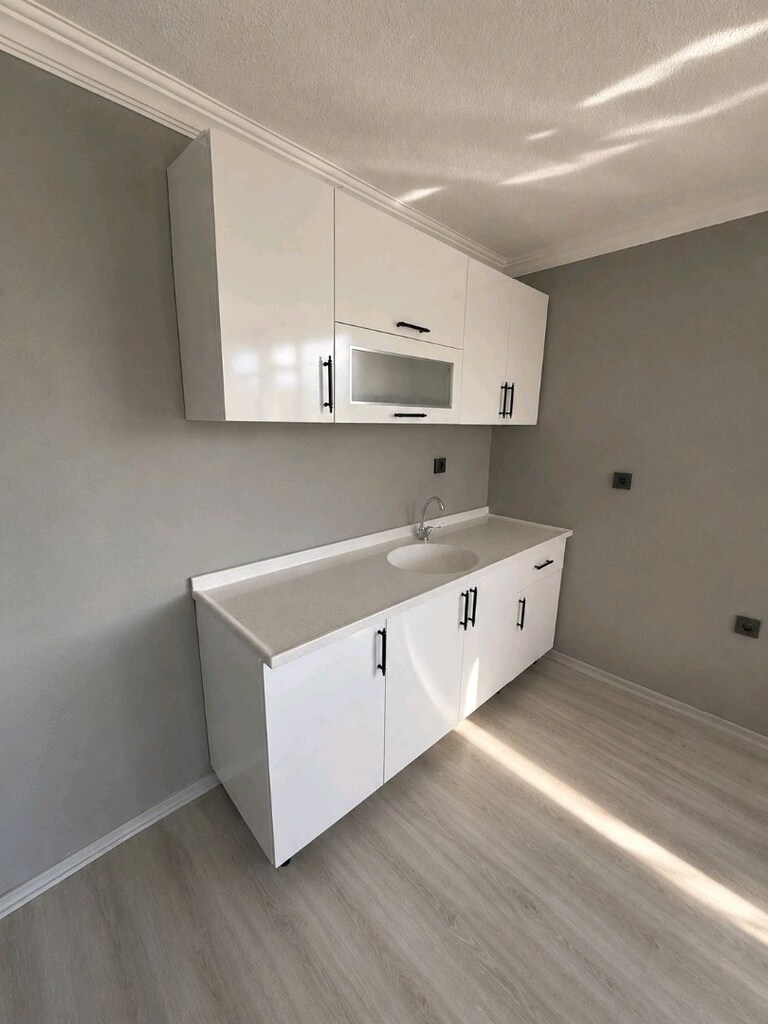 SIFIR MUTFAK DOLABI TEZGAH DAHİL - 15