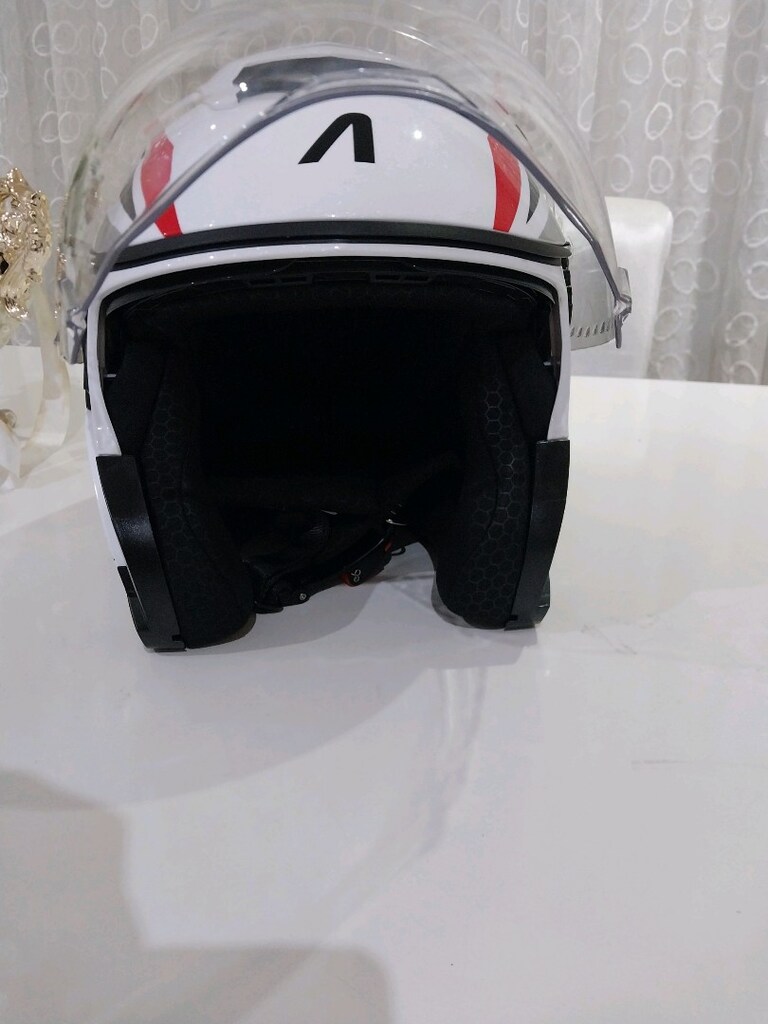 motorsiklet kaskı M beden - 3