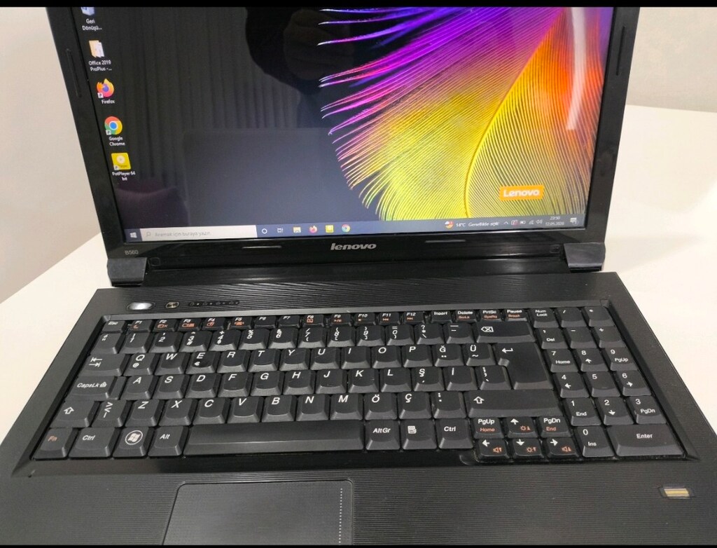 intel core i3 işlemcili Lenovo SSD li laptop - 4