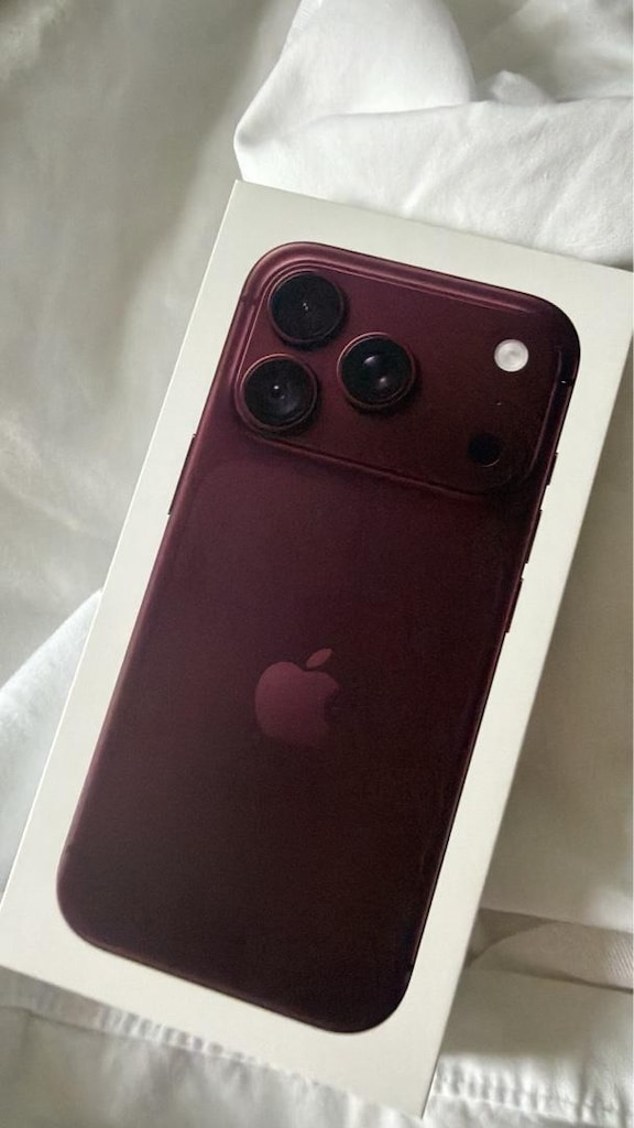 Bordo iphone 18pro 256gb - 2