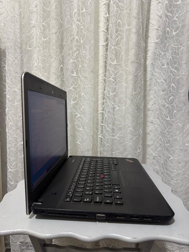 Lenovo Thinkpad E440 - 2