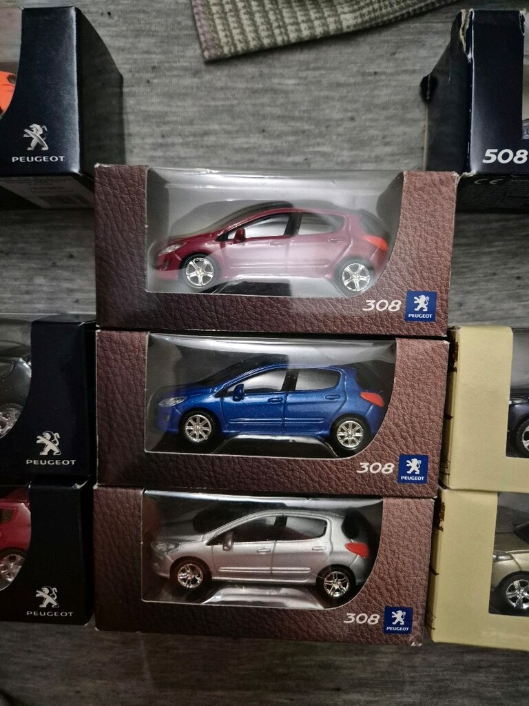 Norev 3inç Peugeot diecast model araba - 14