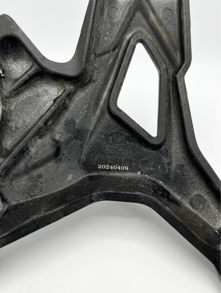 Cf Moto SR 250 Sol Ön Ayaklık Basamak Braketi Orijinal - 4