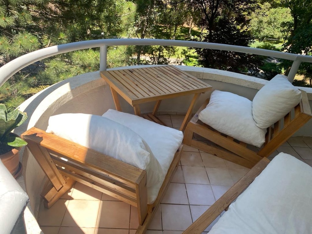 Ahşap oturma grubu-balkon - 6