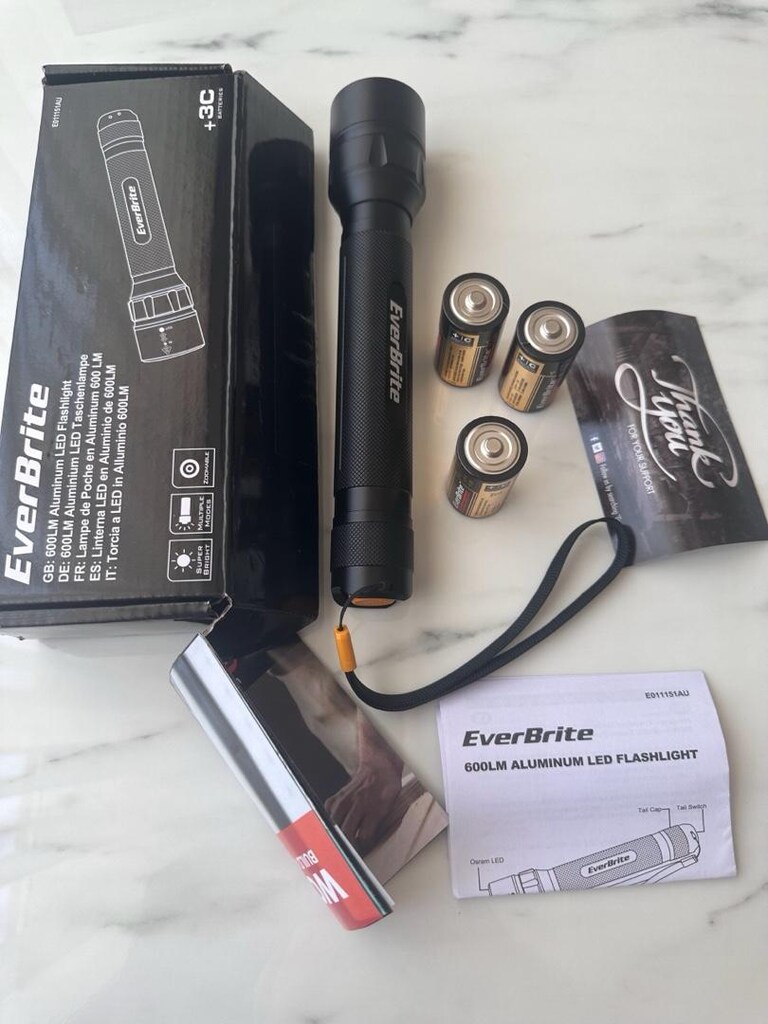 EverBrite LED Yakınlaştırılabilir, Torch Süper Hafif 600 Lümen, 4 Modl - 8