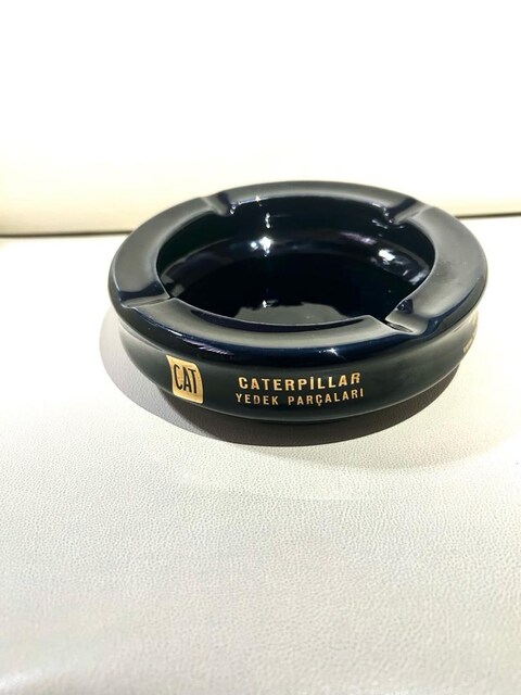 Caterpillar kül tablası.