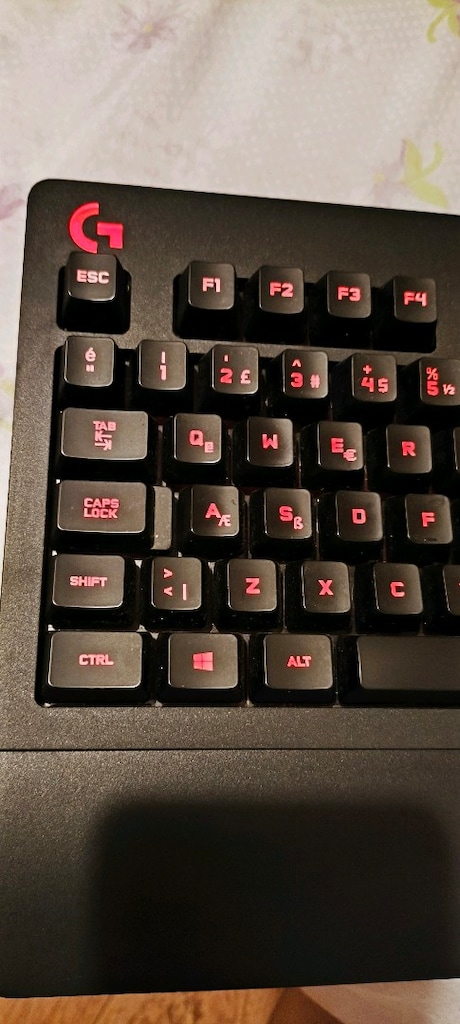 Logitech G213 Prodigy RGB Gaming Klavye - 8