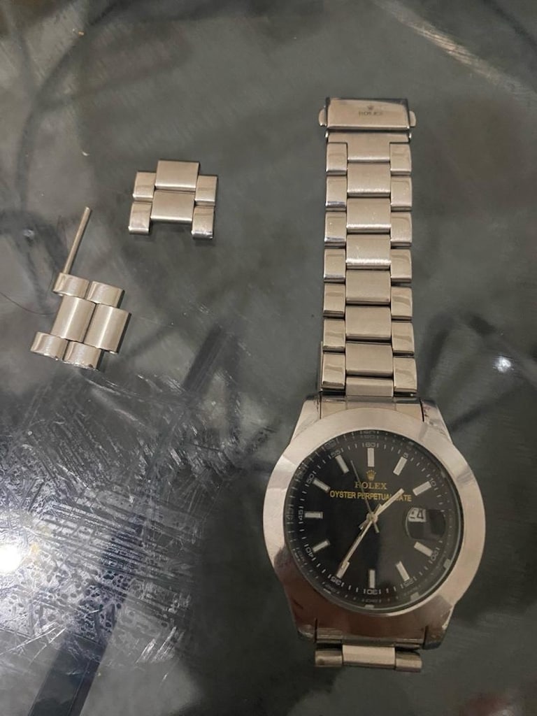 Klasik Rolex Oyster Perpetual modeli. Siyah kadranı ve gümüş rengi - 3