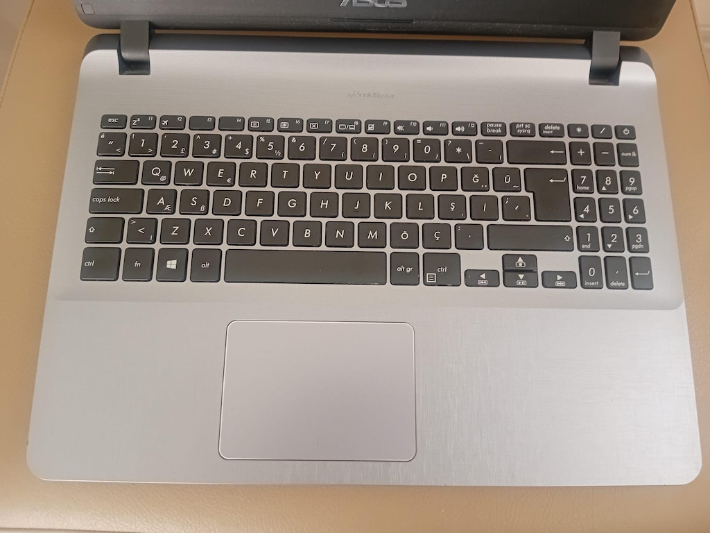 asus bilgisayar - 2