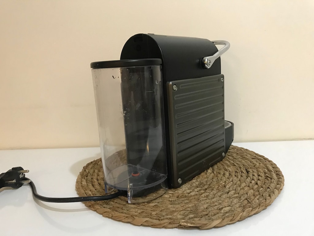 Nespresso Kahve Makinesi ve Süt Köpürtücüsü - 10