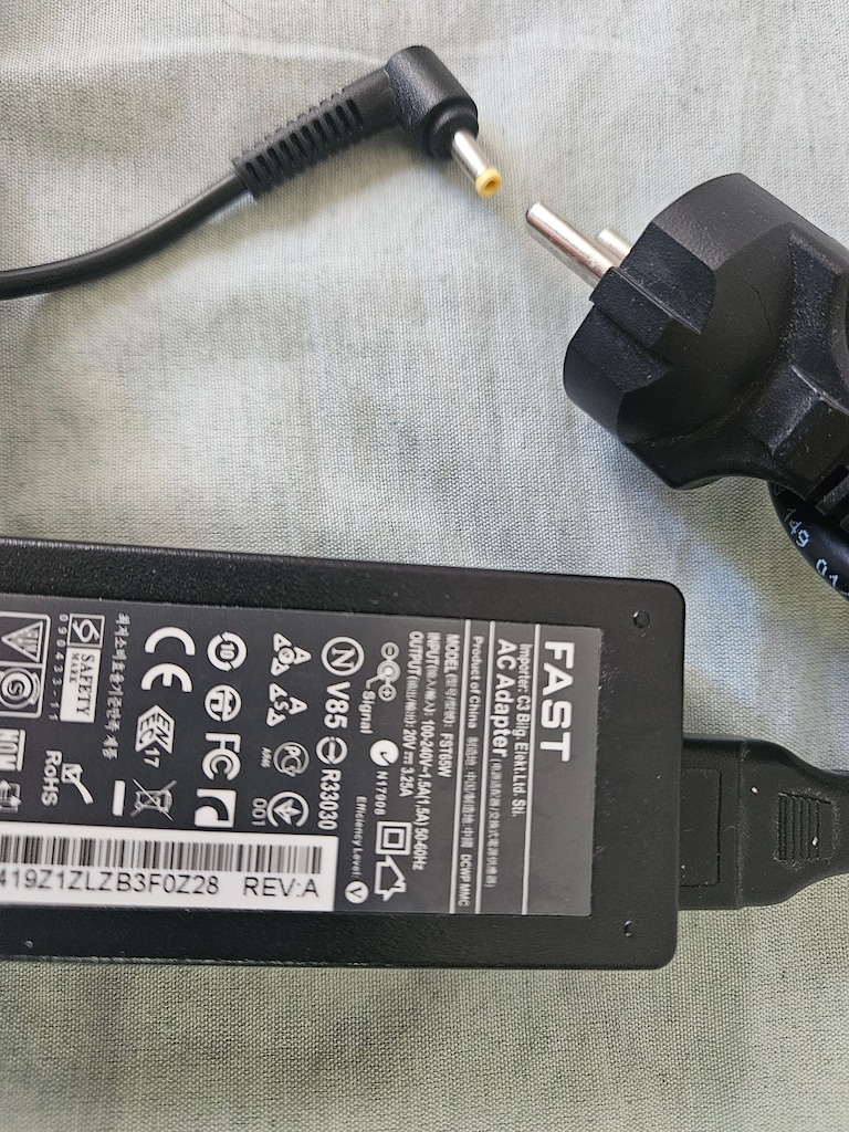 Fast Laptop Adaptörü 20 Volt 3.25 Amper - 2