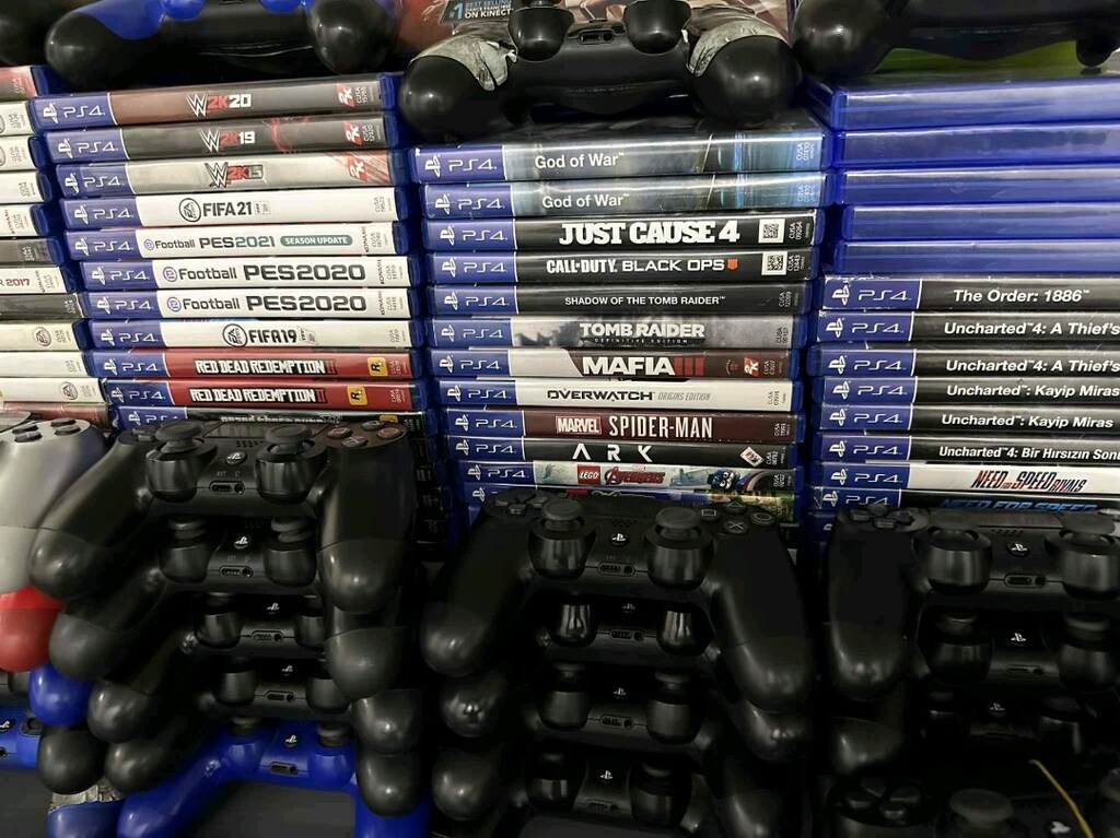 ps4 slım model koluyla beraber - 7