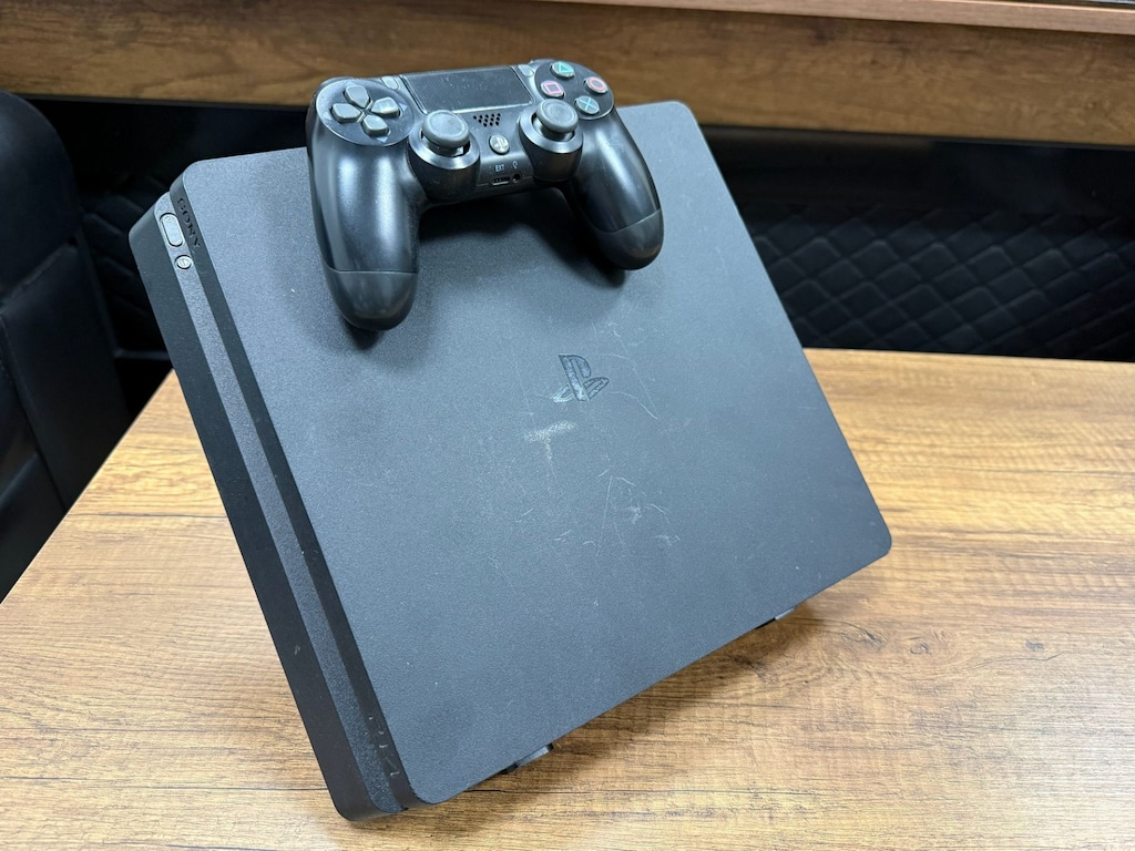 Sony PlayStation 4 Slim CUH-2016B 1TB Tek Kol Oyun Konsolu - 3